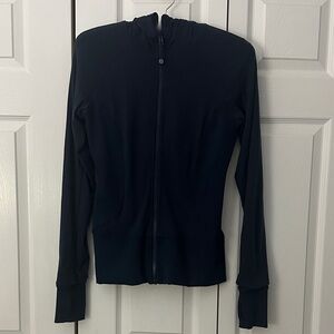 Lululemon Daily Practice jacket with hood and front zipper Navy Size 6